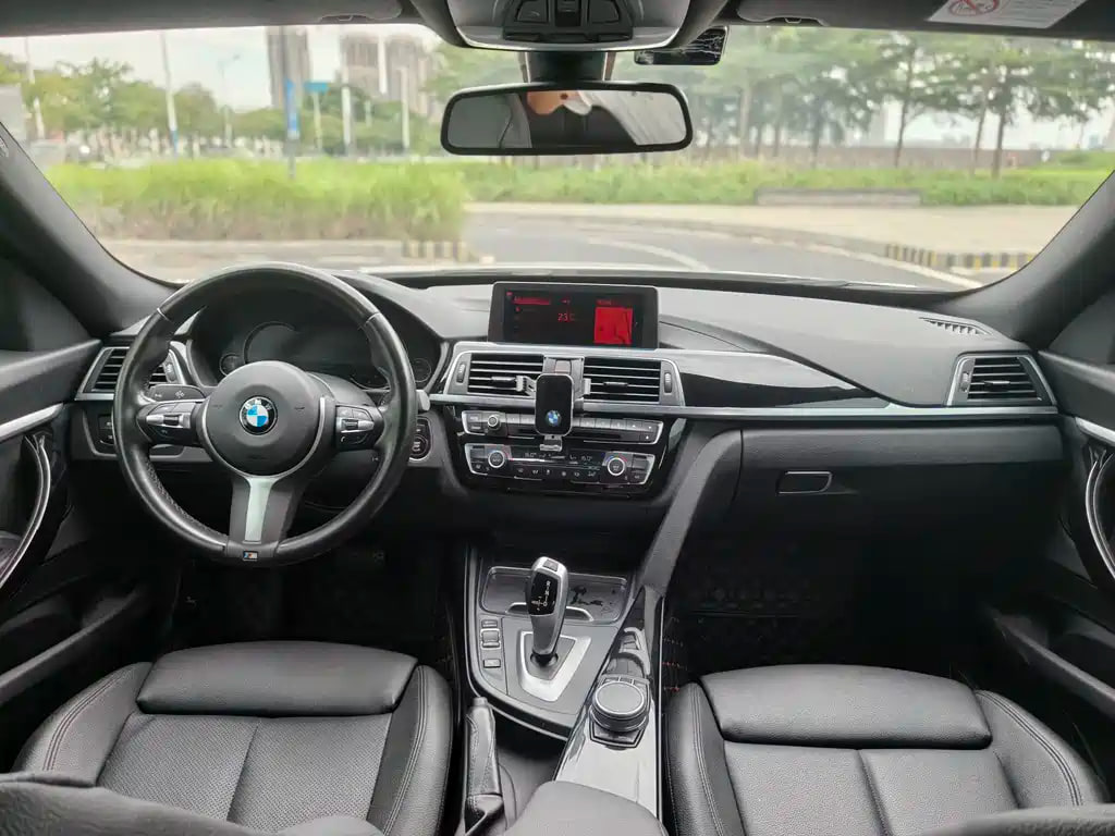 BMW 3 Xi Gt — фото 11