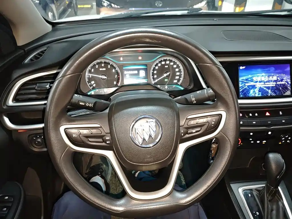 Buick Ying Lang — фото 12