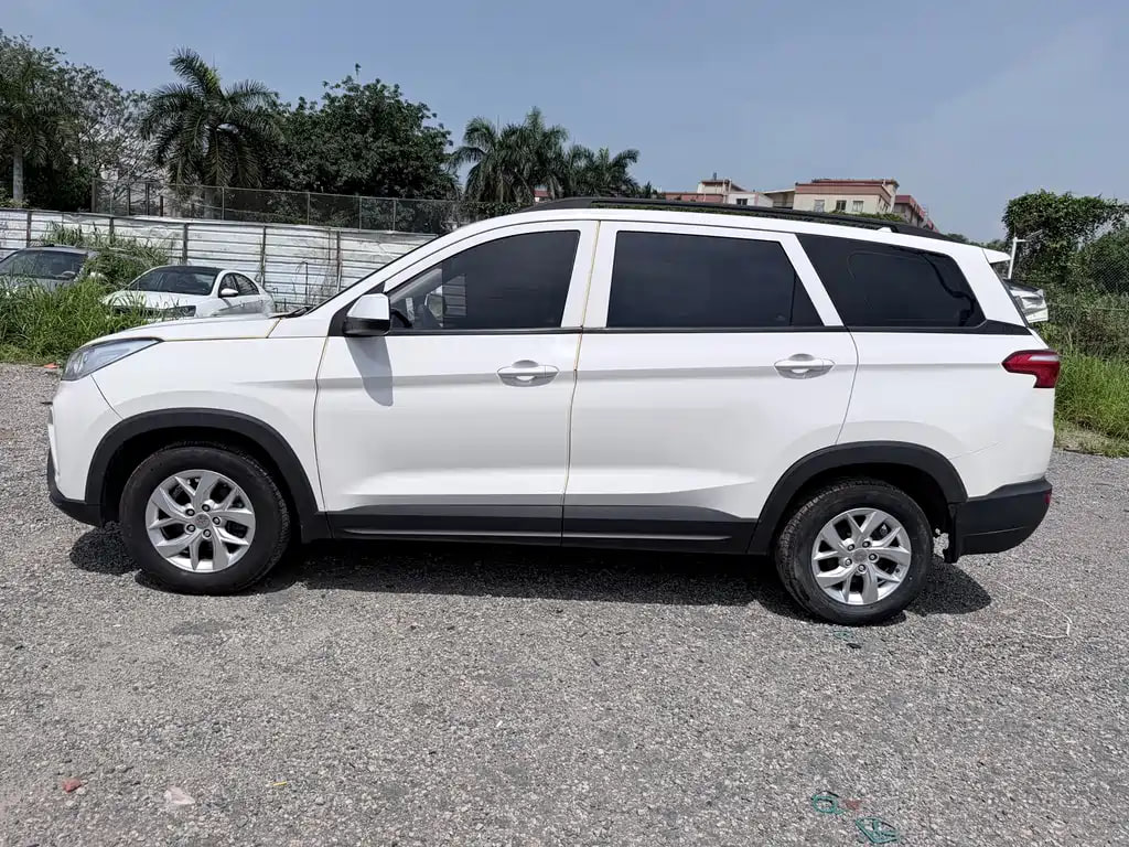 Wuling Hongguang S3 — фото 6