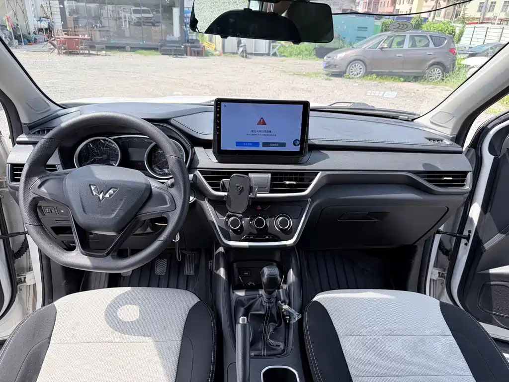 Wuling Hongguang S3 — фото 12