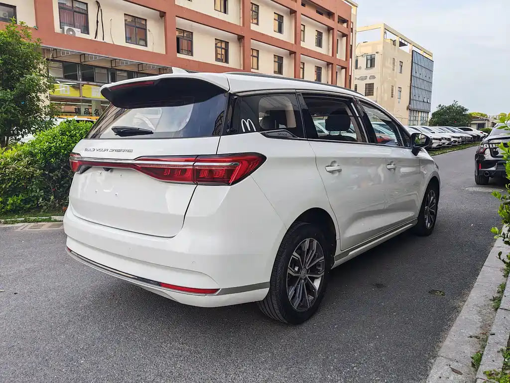 BYD Song MAX — фото 7