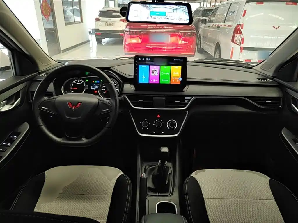 Wuling Hongguang S3 — фото 11