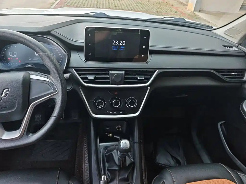 Wuling Hongguang S3 — фото 12