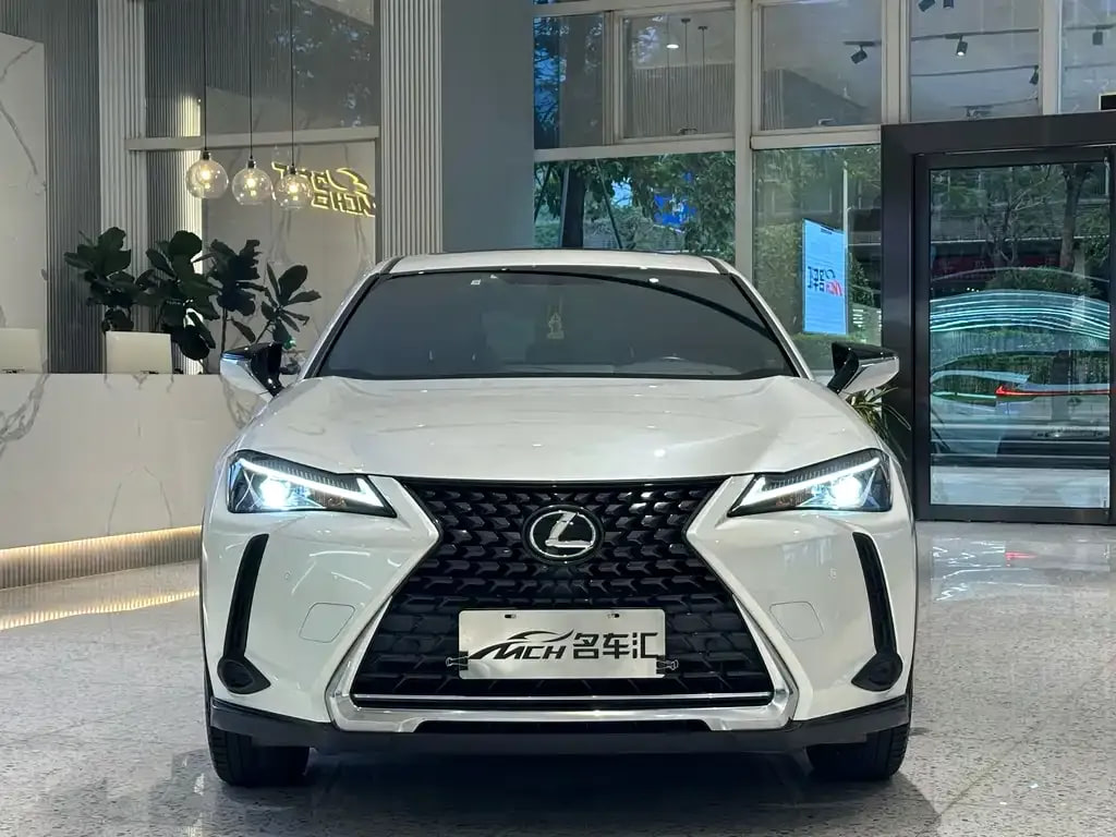 Lexus UX — фото 6
