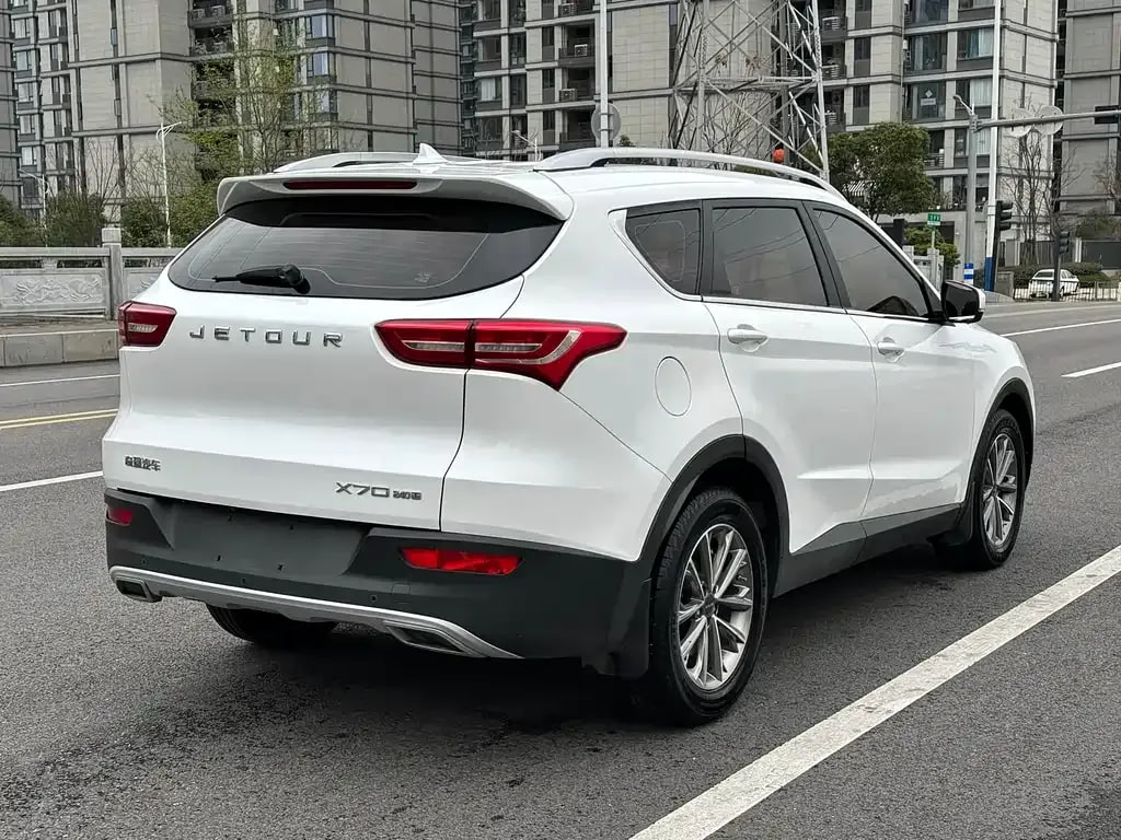 Jetour X70 — фото 12