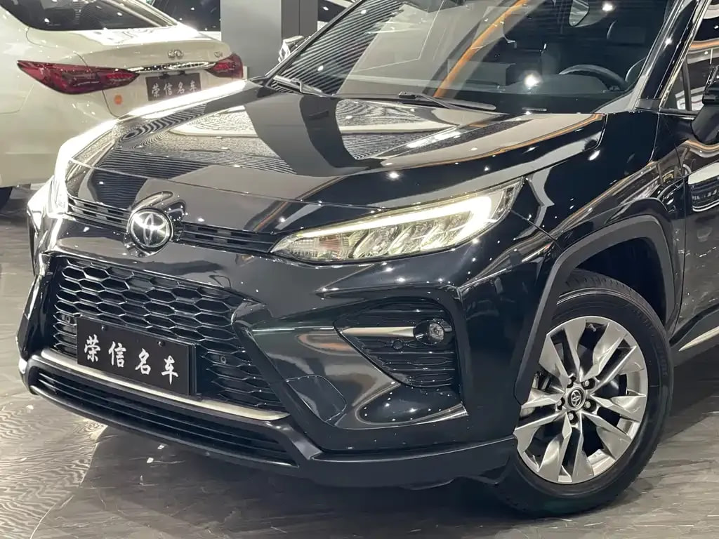 Toyota Wildlander — фото 12