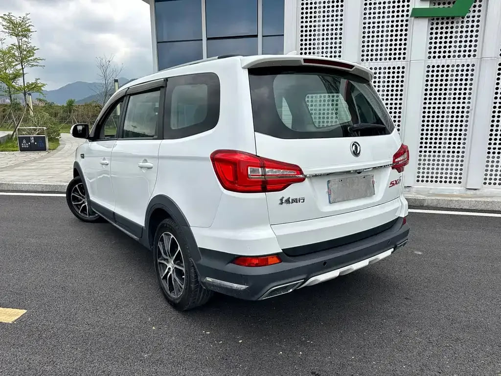 Dongfeng Feng Xing SX6 — фото 4