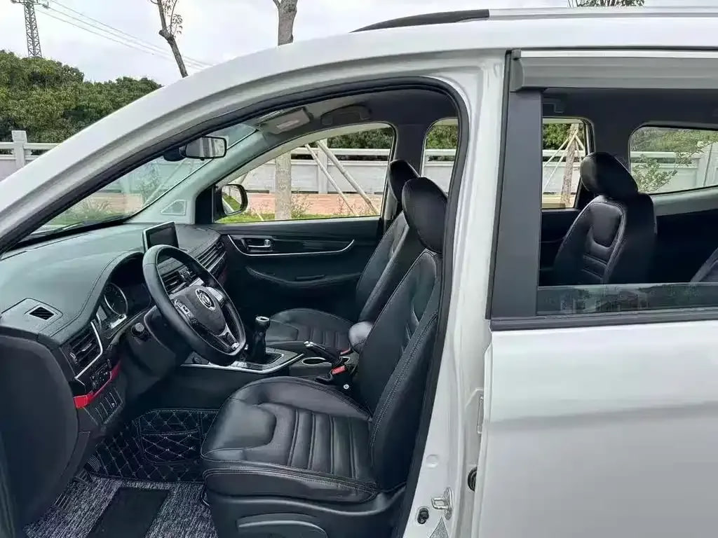 Dongfeng Feng Xing SX6 — фото 12