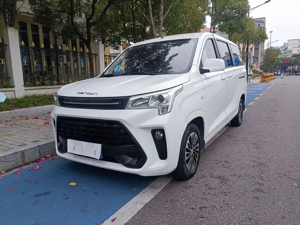 Dongfeng Fengon 380