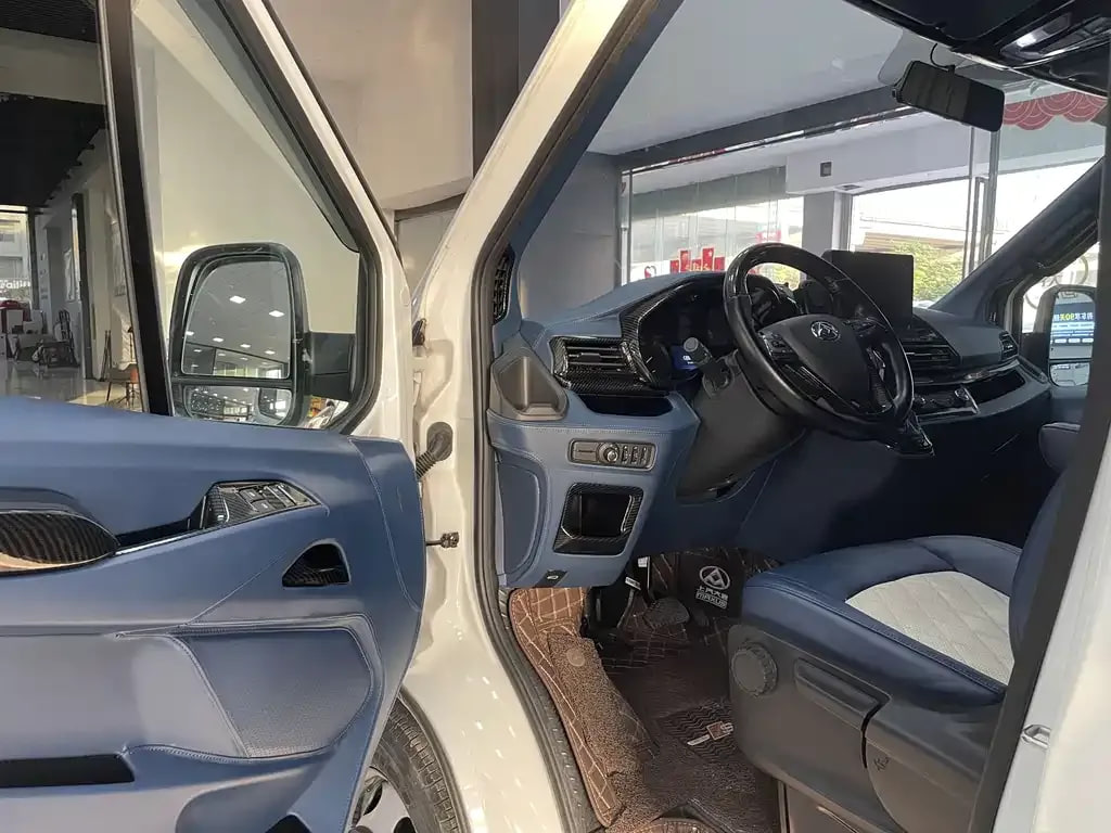 SAIC Maxus MAXUS V90 Fang Che — фото 14