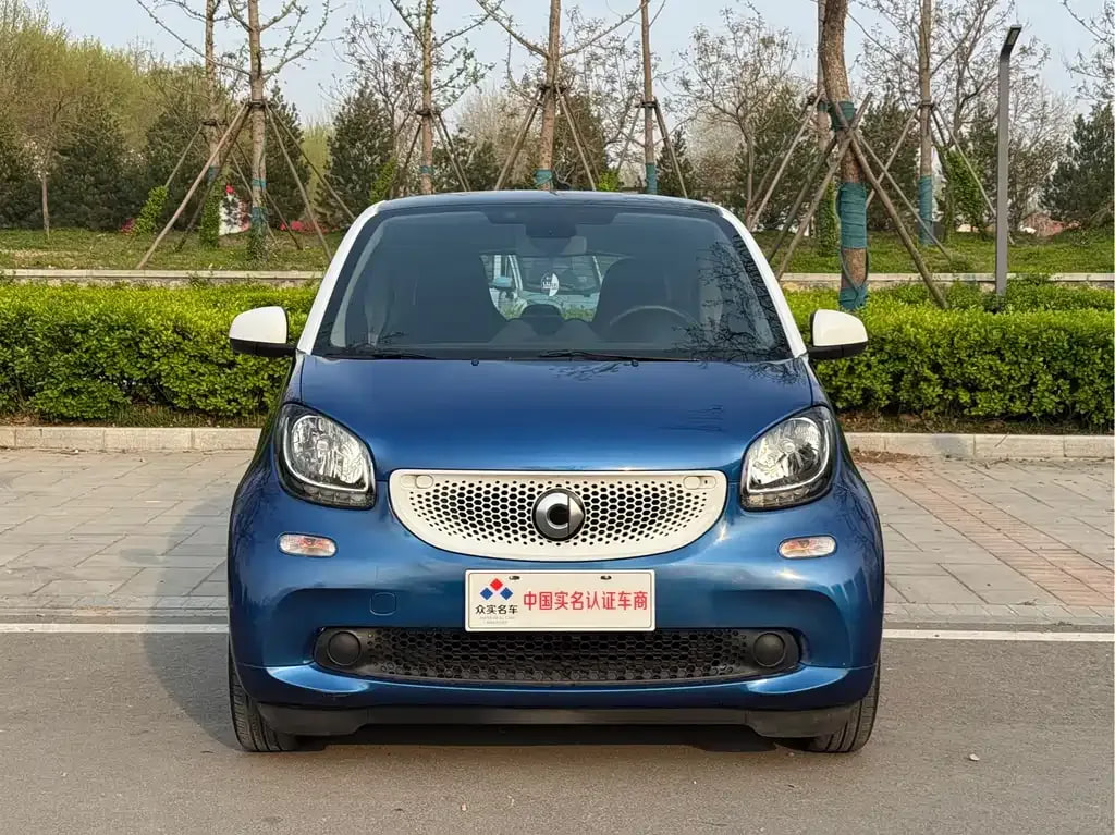smart fortwo — фото 2