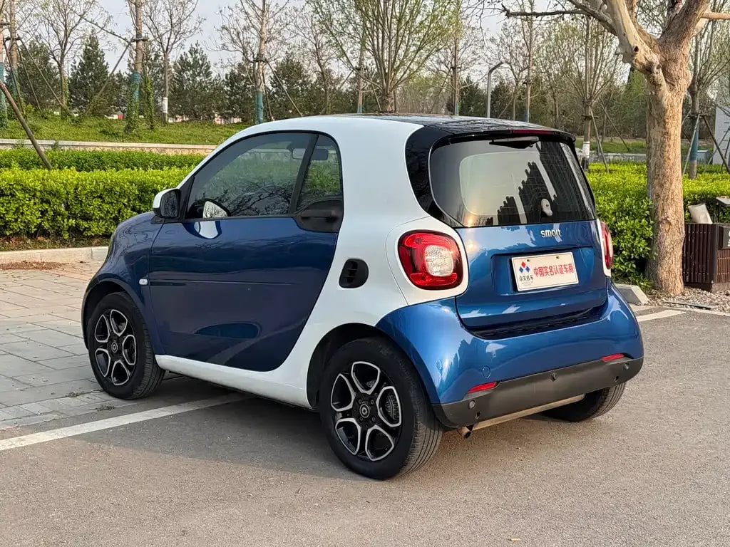 smart fortwo — фото 8