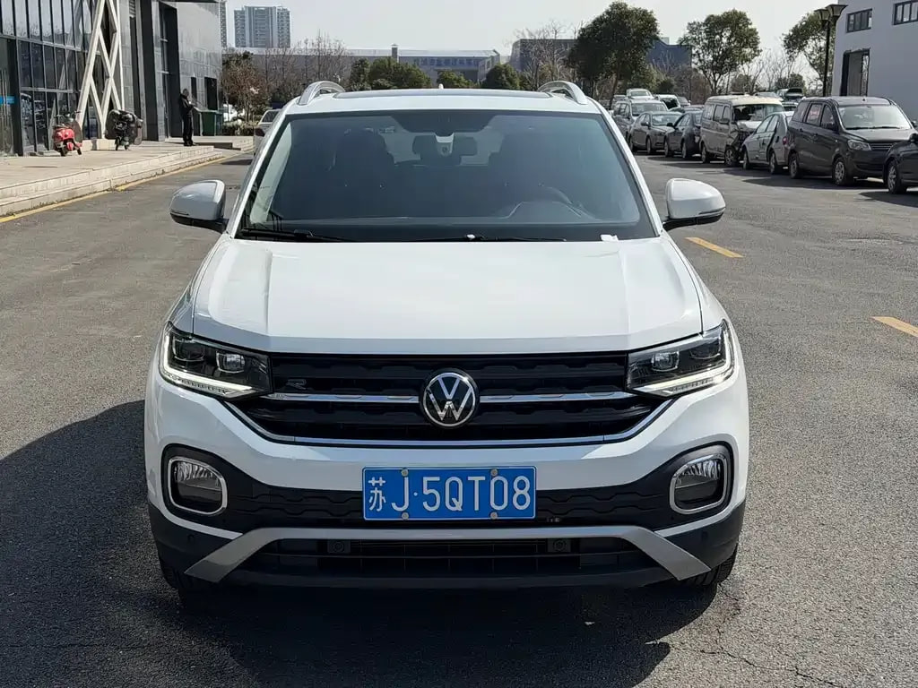 Volkswagen T-ROC — фото 4