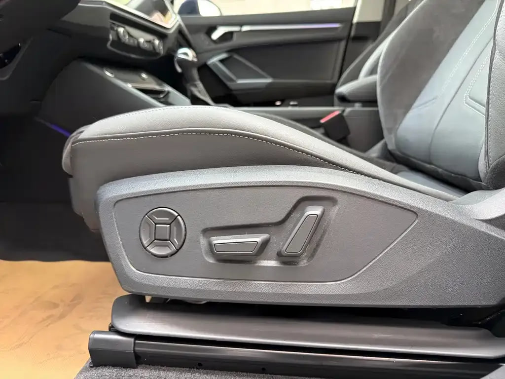 Audi Q3 Sportback — фото 10