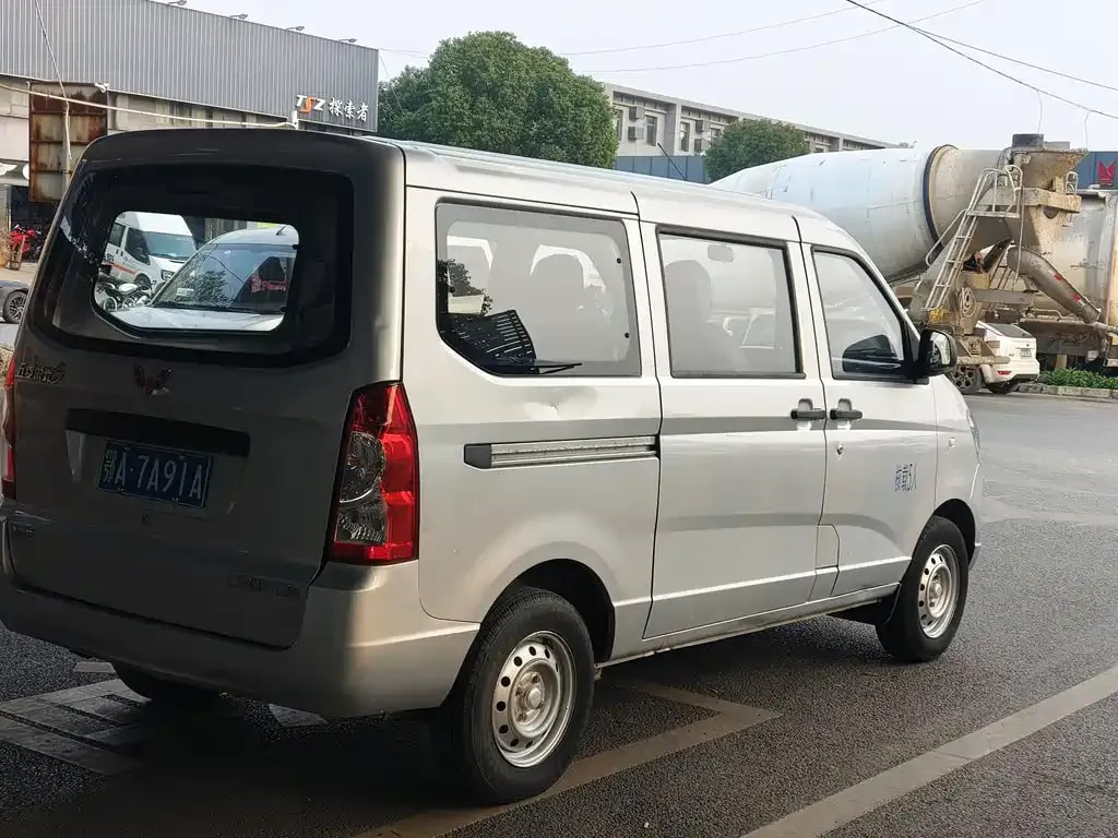 Wuling Rongguang S — фото 6