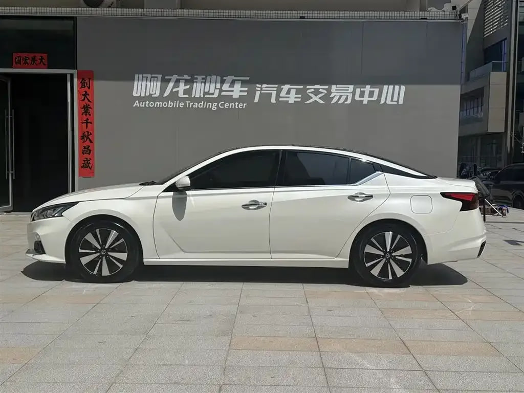 Nissan Teana — фото 10