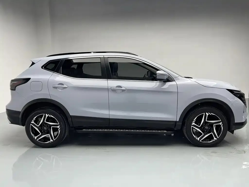 Nissan Qashqai — фото 4