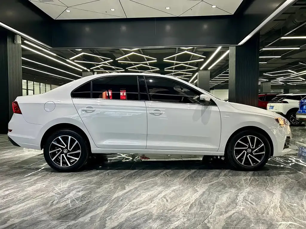 Skoda Rapid — фото 3
