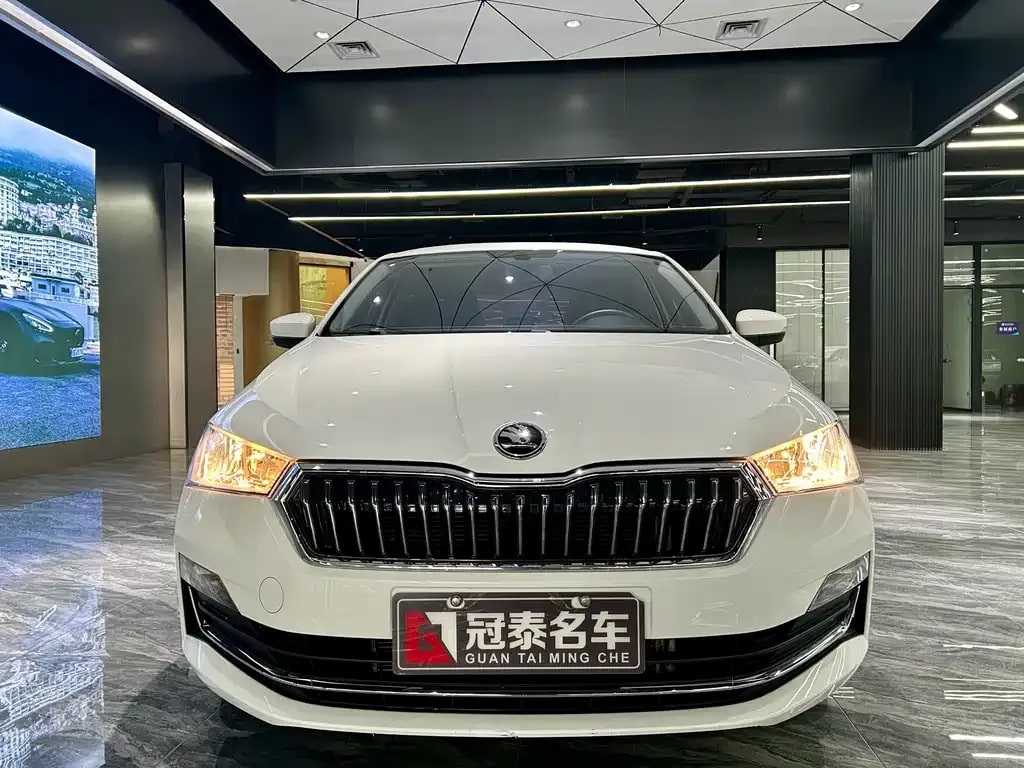 Skoda Rapid — фото 5