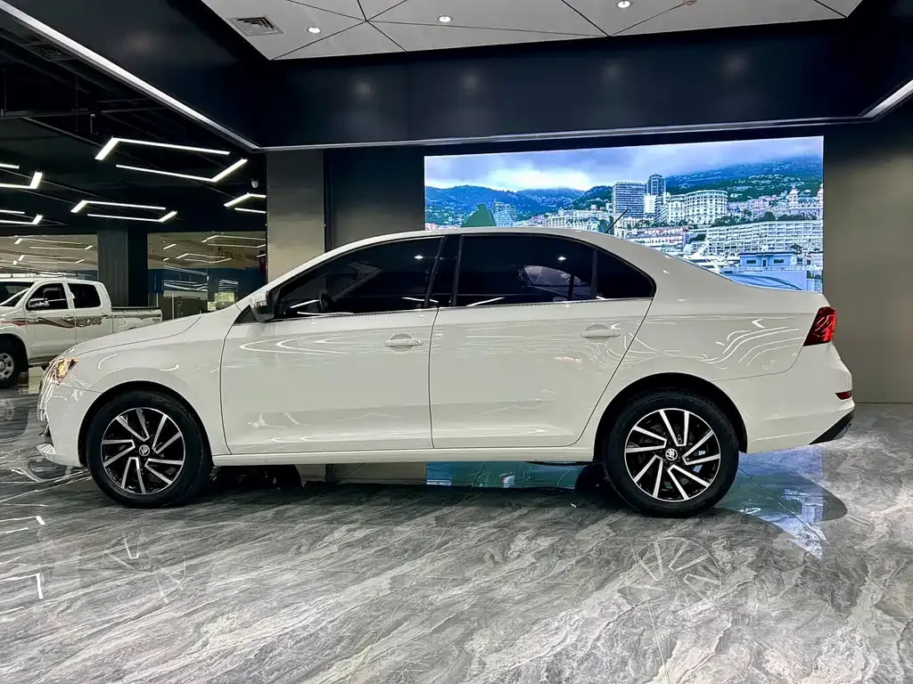 Skoda Rapid — фото 14