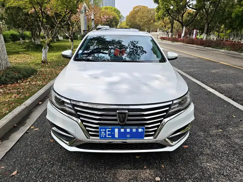 Roewe i6 Classic — фото 15