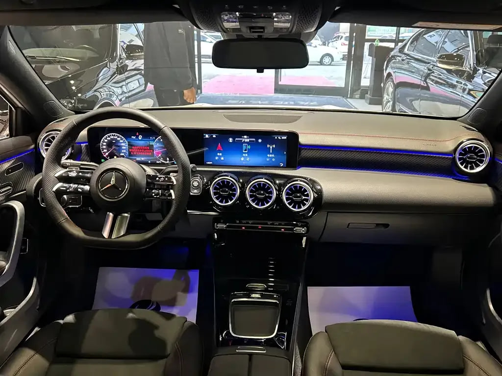 Mercedes-Benz A-Class — фото 10