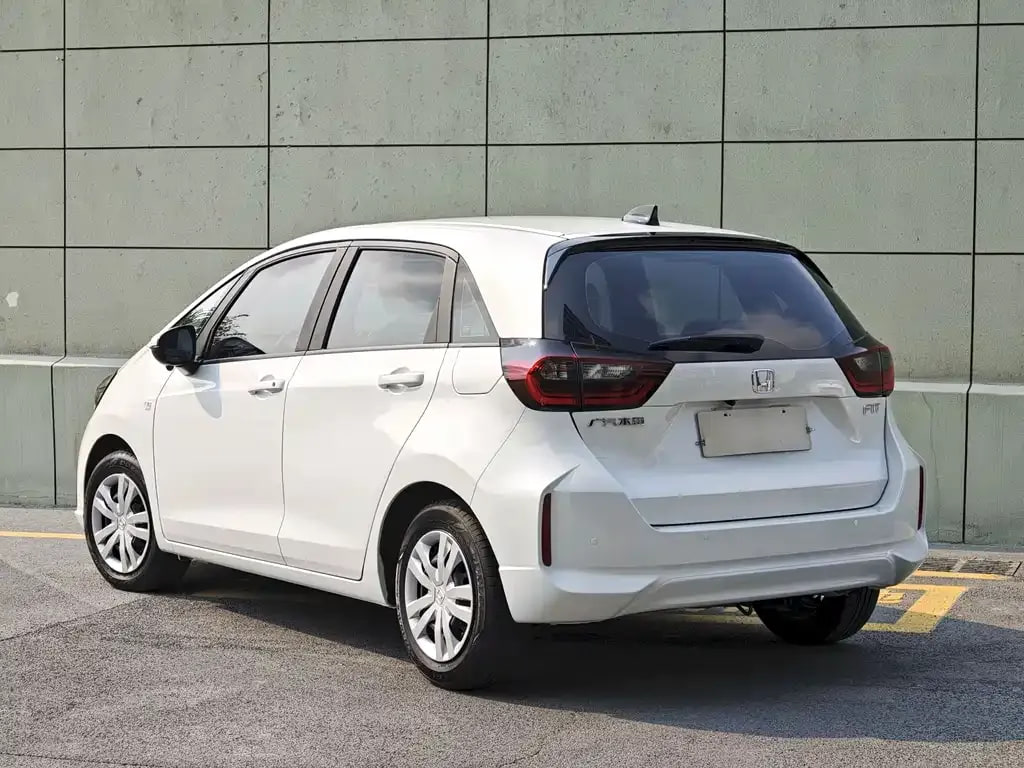 Honda Fit — фото 12