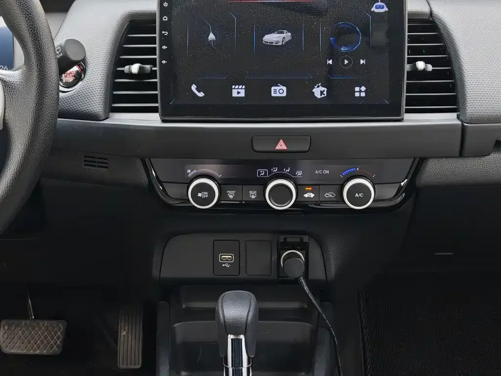 Honda Fit — фото 15