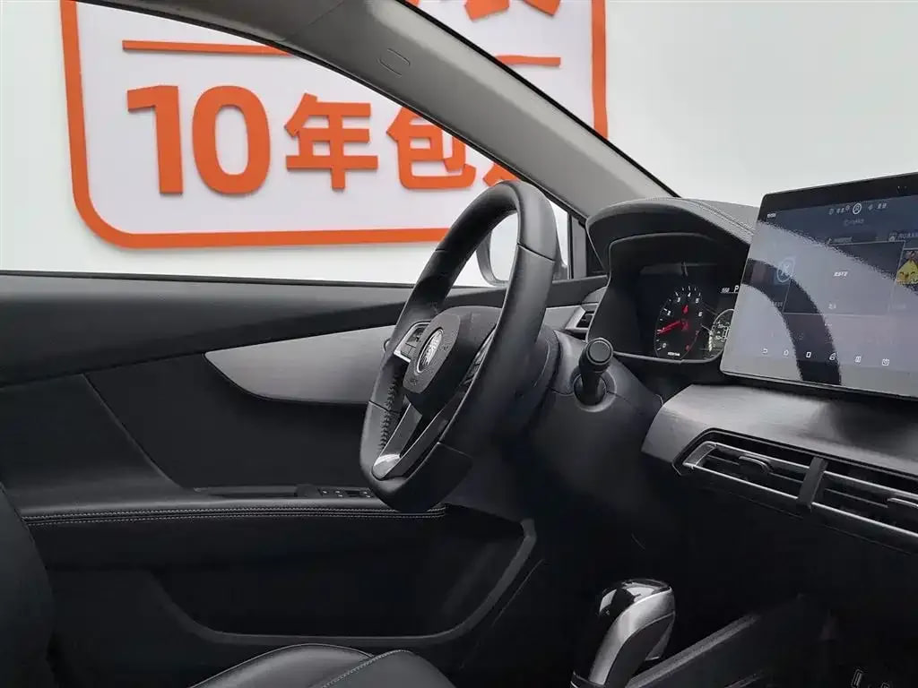 BYD Qin — фото 11