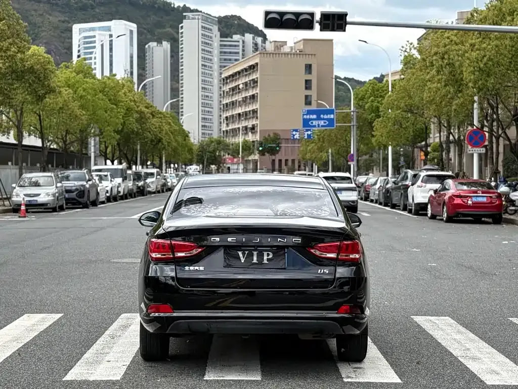 BAIC U5 — фото 10