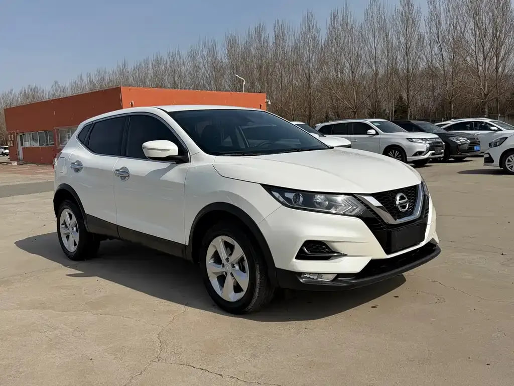 Nissan Qashqai — фото 7