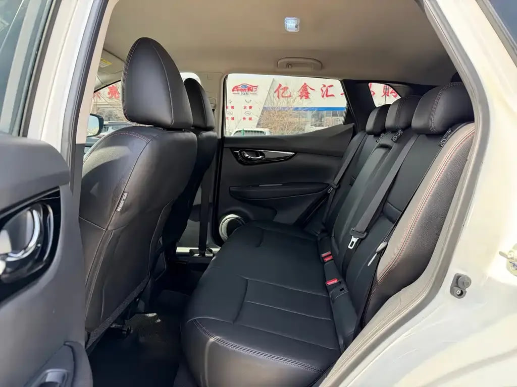 Nissan Qashqai — фото 13