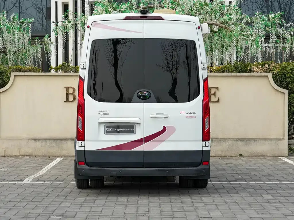 SAIC Maxus MAXUS V90 Fang Che — фото 2