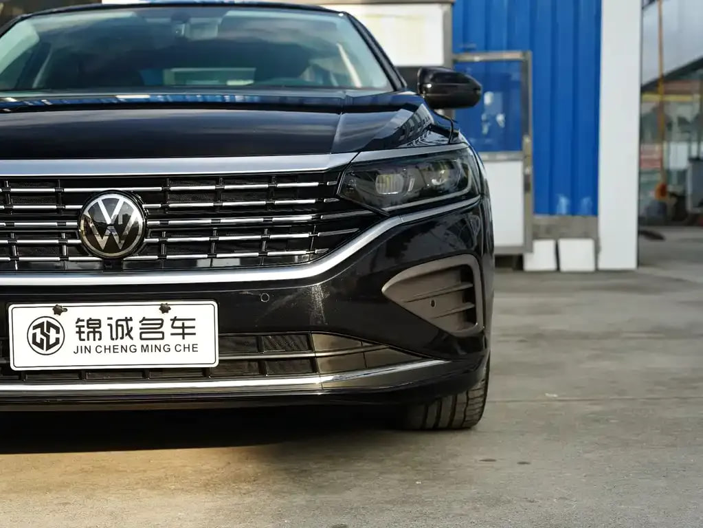 Volkswagen Passat — фото 8