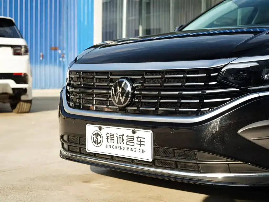 Volkswagen Passat — фото 12