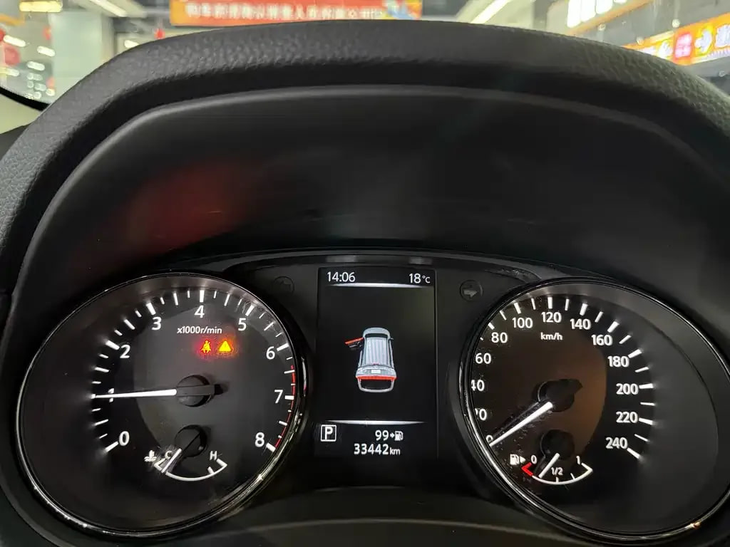 Nissan X-Trail — фото 15
