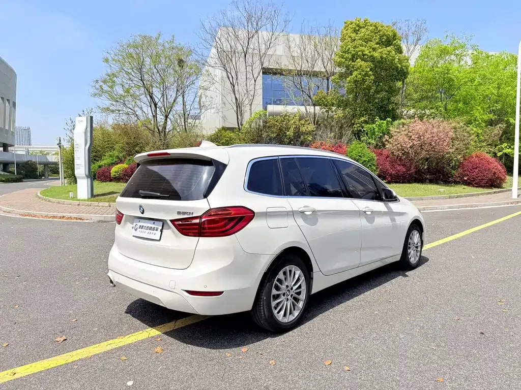 BMW 2 Xi Duo Gong Neng Lv Xing Che — фото 3