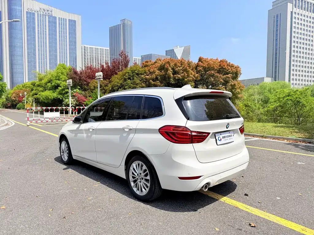 BMW 2 Xi Duo Gong Neng Lv Xing Che — фото 15