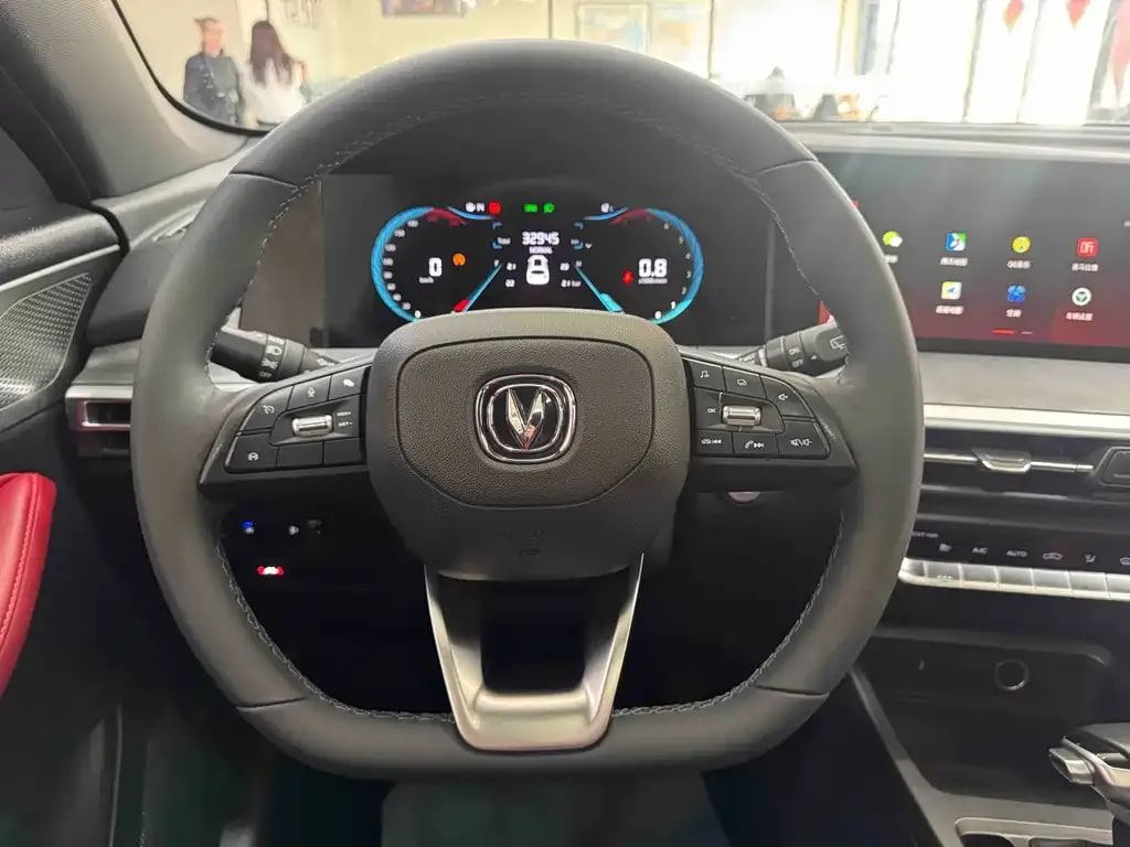 Changan CS35PLUS — фото 10