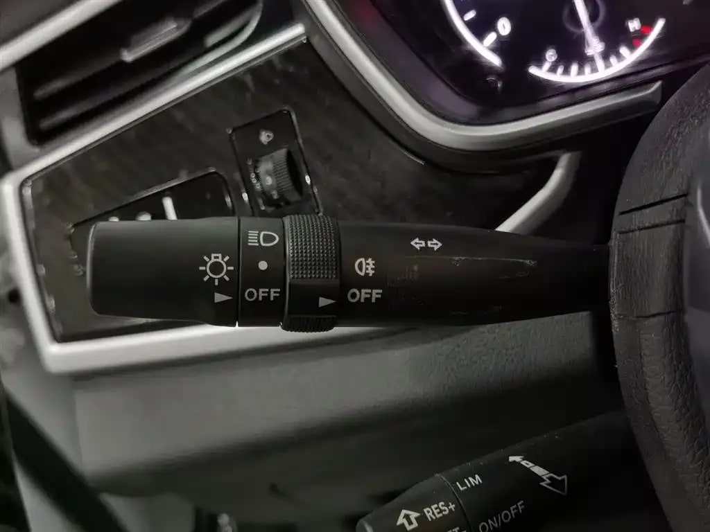 Dongfeng Fengon iX5 — фото 10