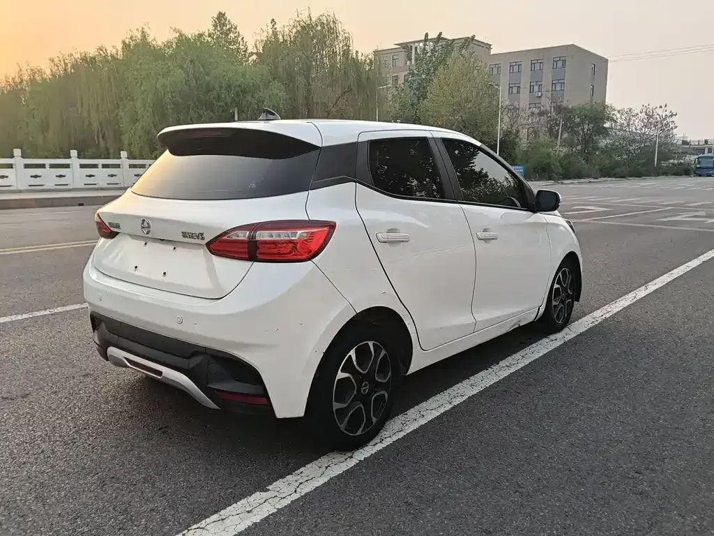 JMC Yi Zhi EV3 — фото 2