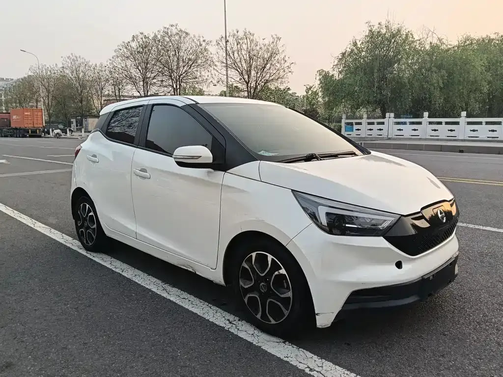 JMC Yi Zhi EV3 — фото 4