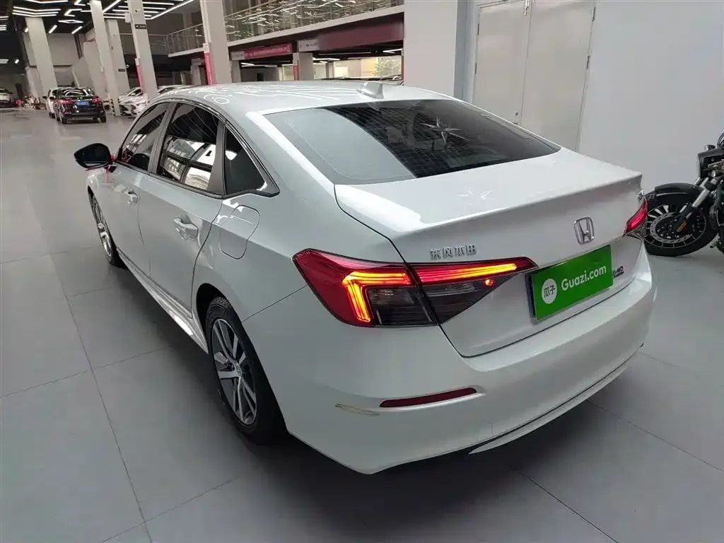 Honda Civic — фото 5