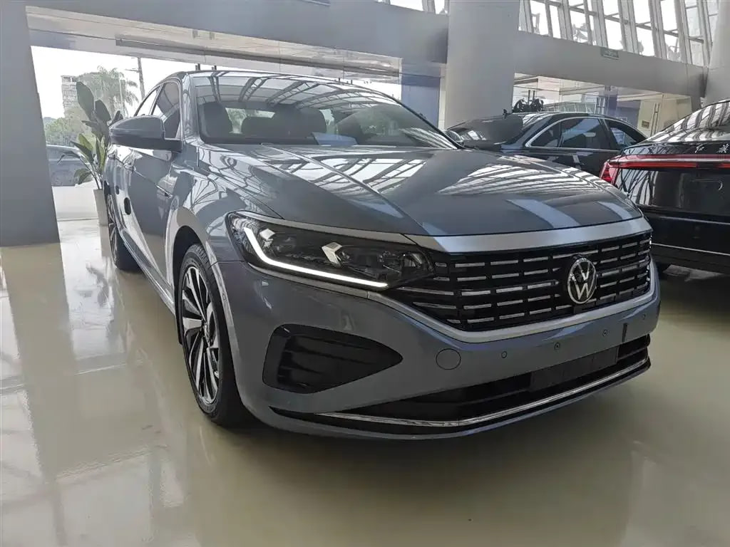 Volkswagen Passat — фото 3