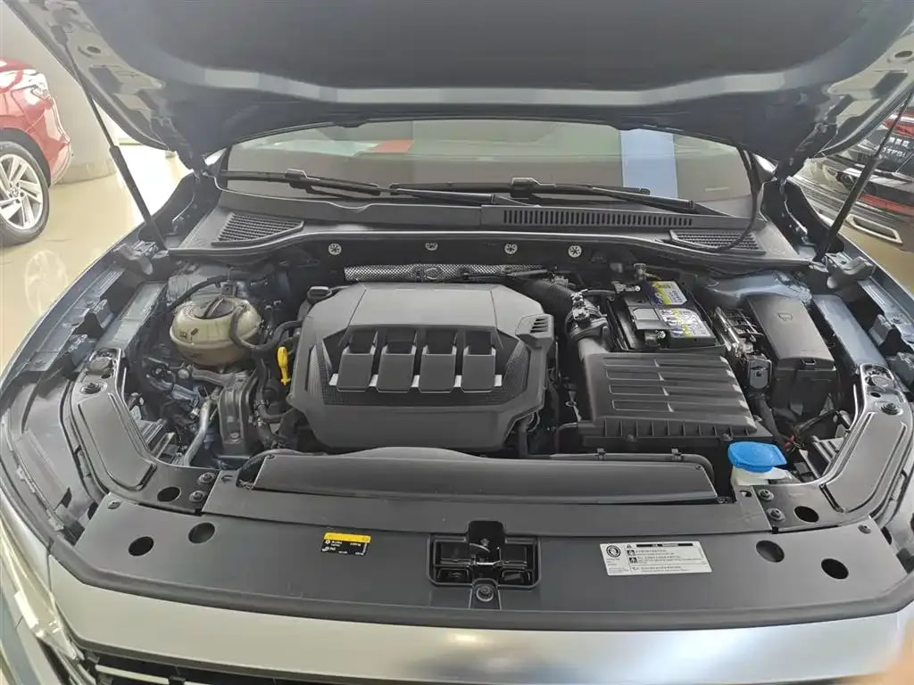 Volkswagen Passat — фото 8