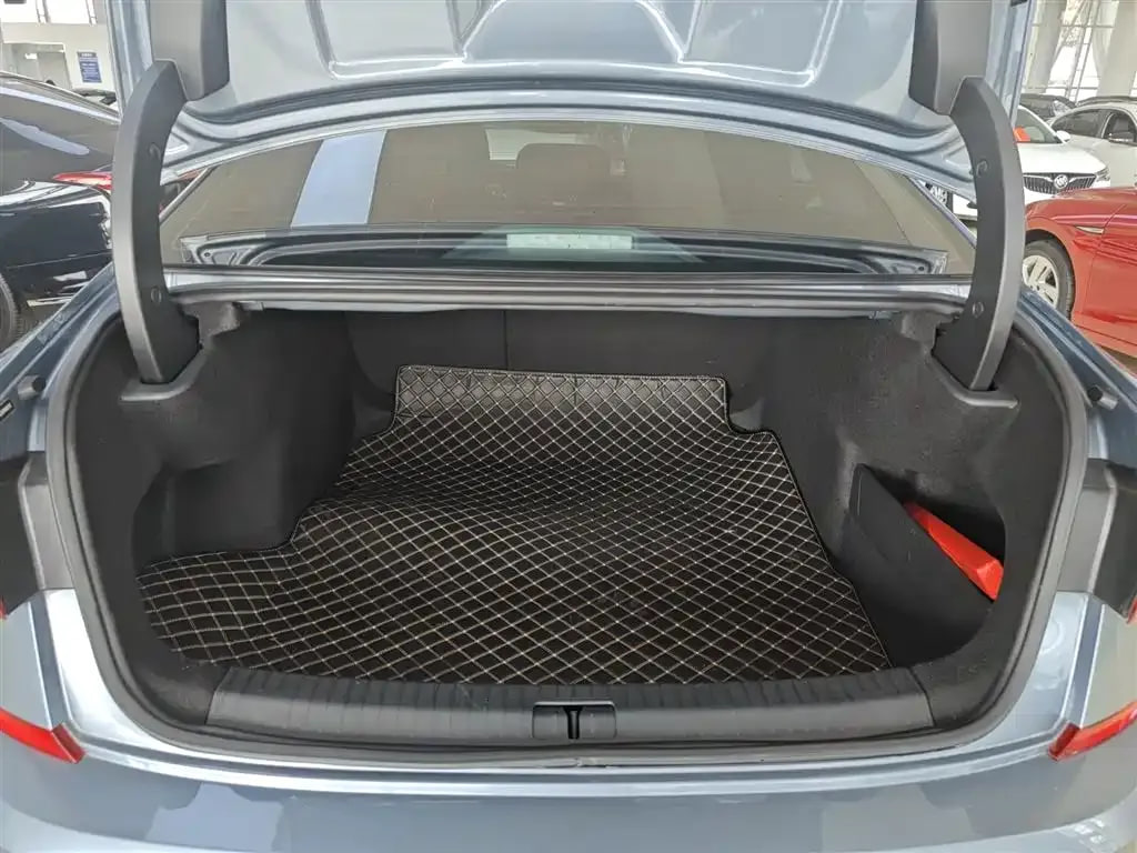 Volkswagen Passat — фото 10
