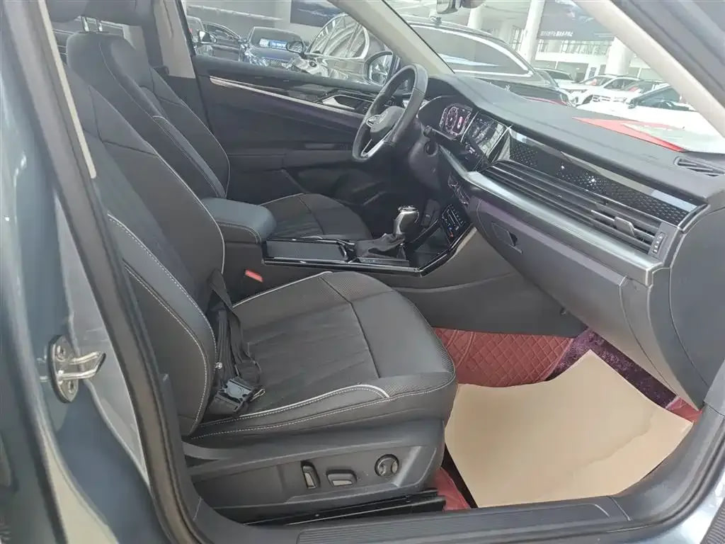 Volkswagen Passat — фото 11