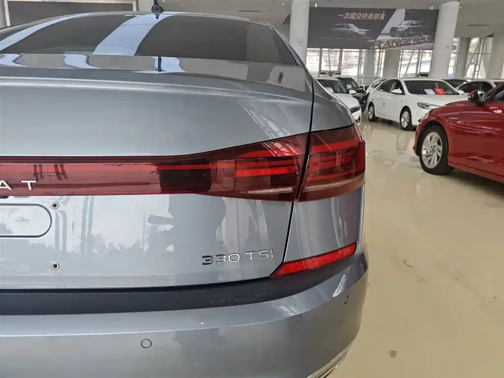Volkswagen Passat — фото 12