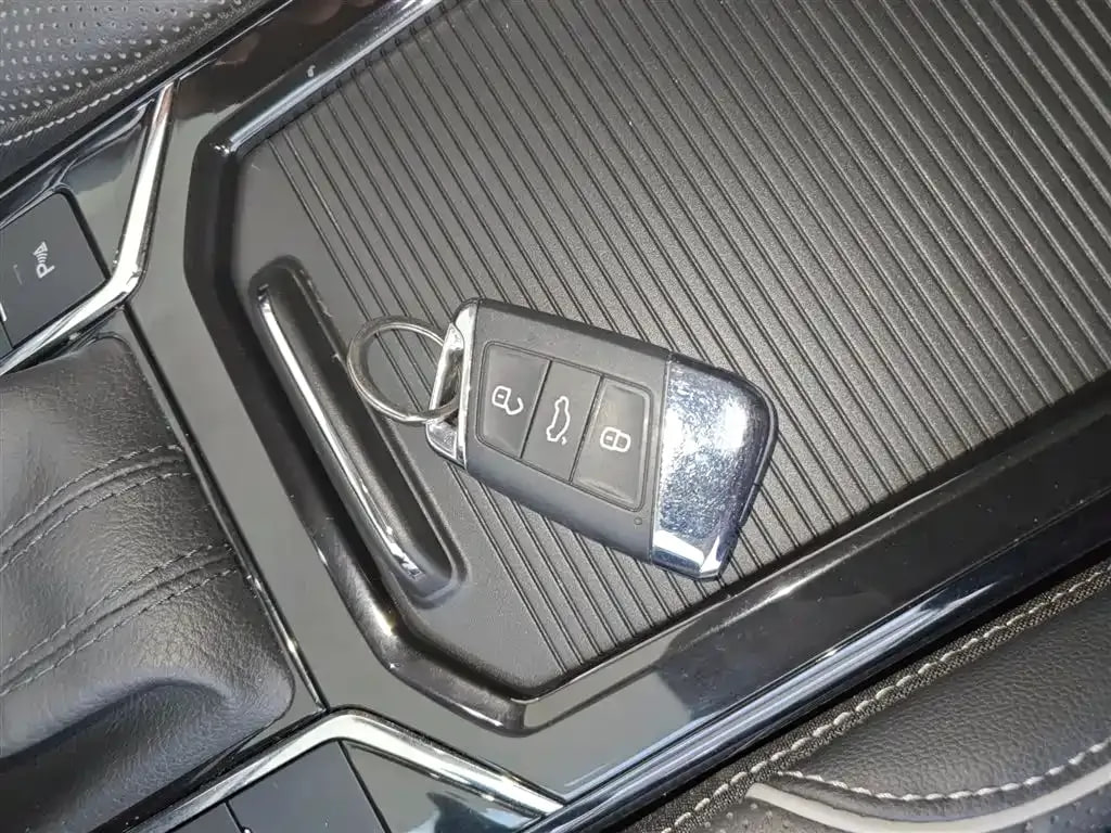 Volkswagen Passat — фото 15