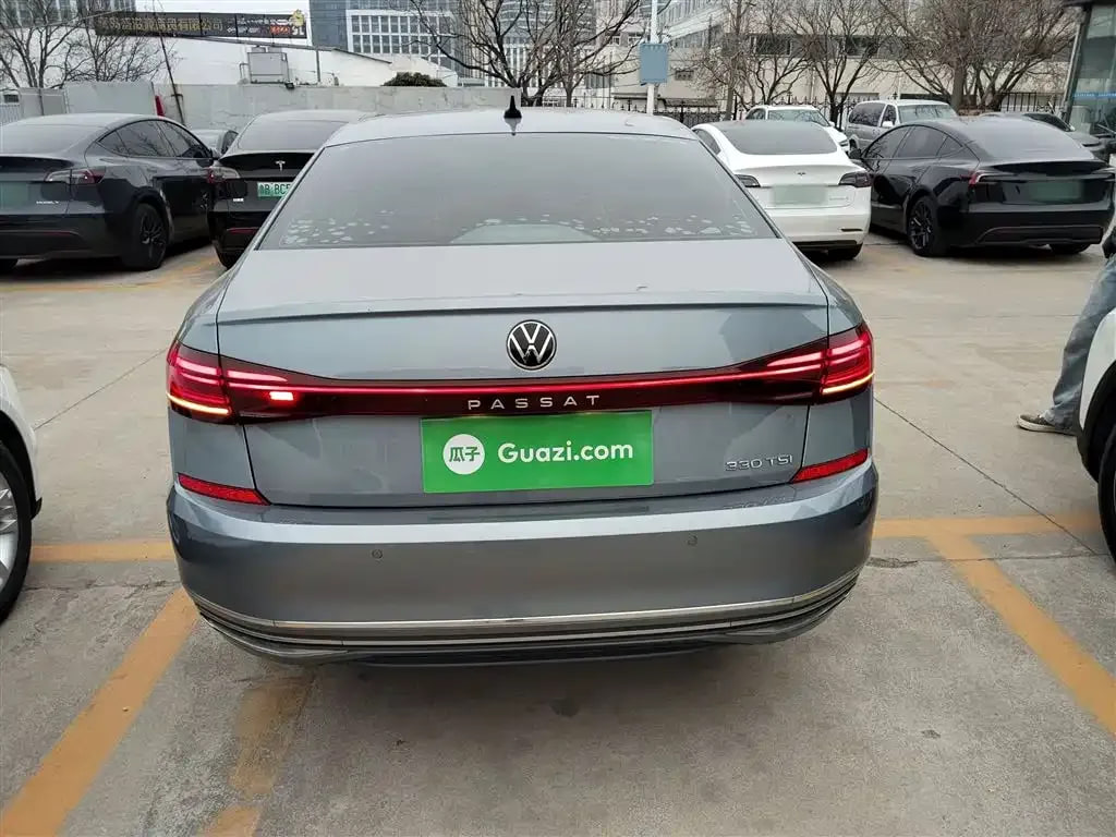 Volkswagen Passat — фото 2